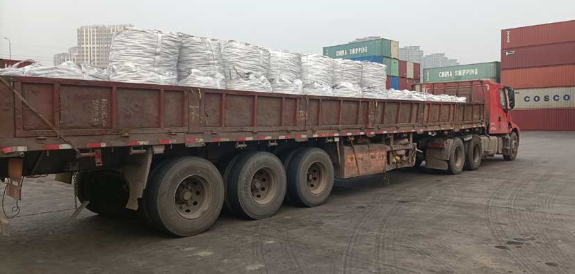 High Carbon Silicon Loading at Container Yard ready sails to South-East Asia market